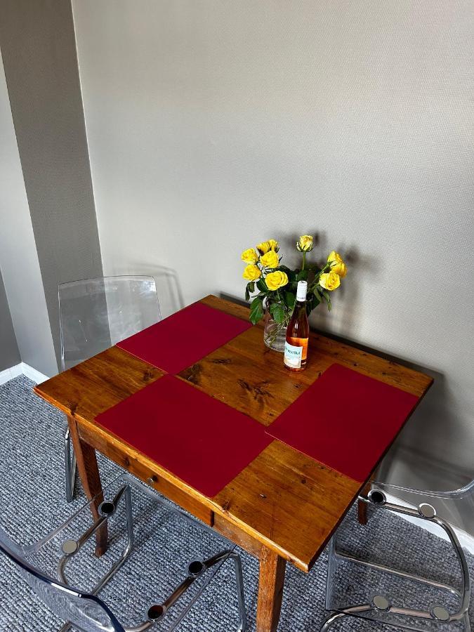 Traumhafter Altbaucharme In Zentraler Lage Apartamento Kiel Exterior foto